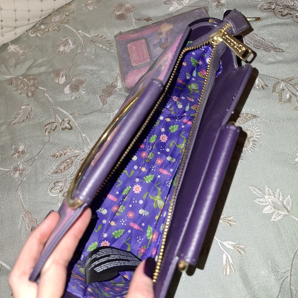 Loungefly: Crossbody Purse and Wallet - Picture 7 of 16